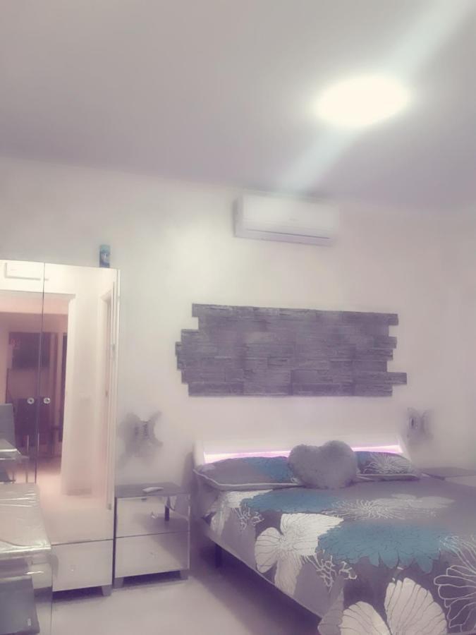 Rosilienza Suites Private Spa, Patio Garden Free Trasfer To & From Airport Fiumicino Exterior photo