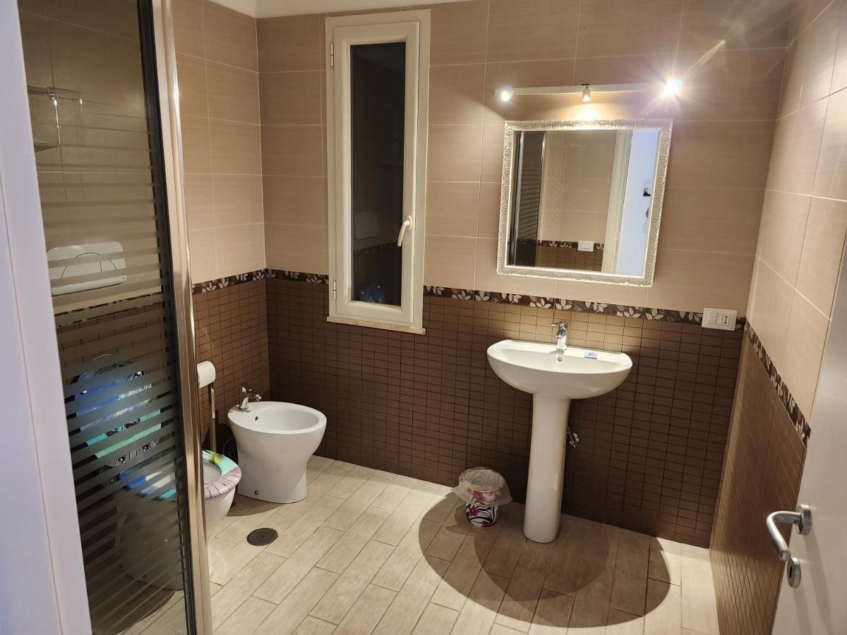 Rosilienza Suites Private Spa, Patio Garden Free Trasfer To & From Airport Fiumicino Exterior photo
