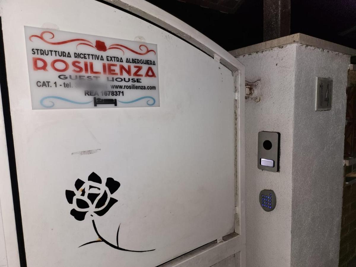 Rosilienza Suites Private Spa, Patio Garden Free Trasfer To & From Airport Fiumicino Exterior photo